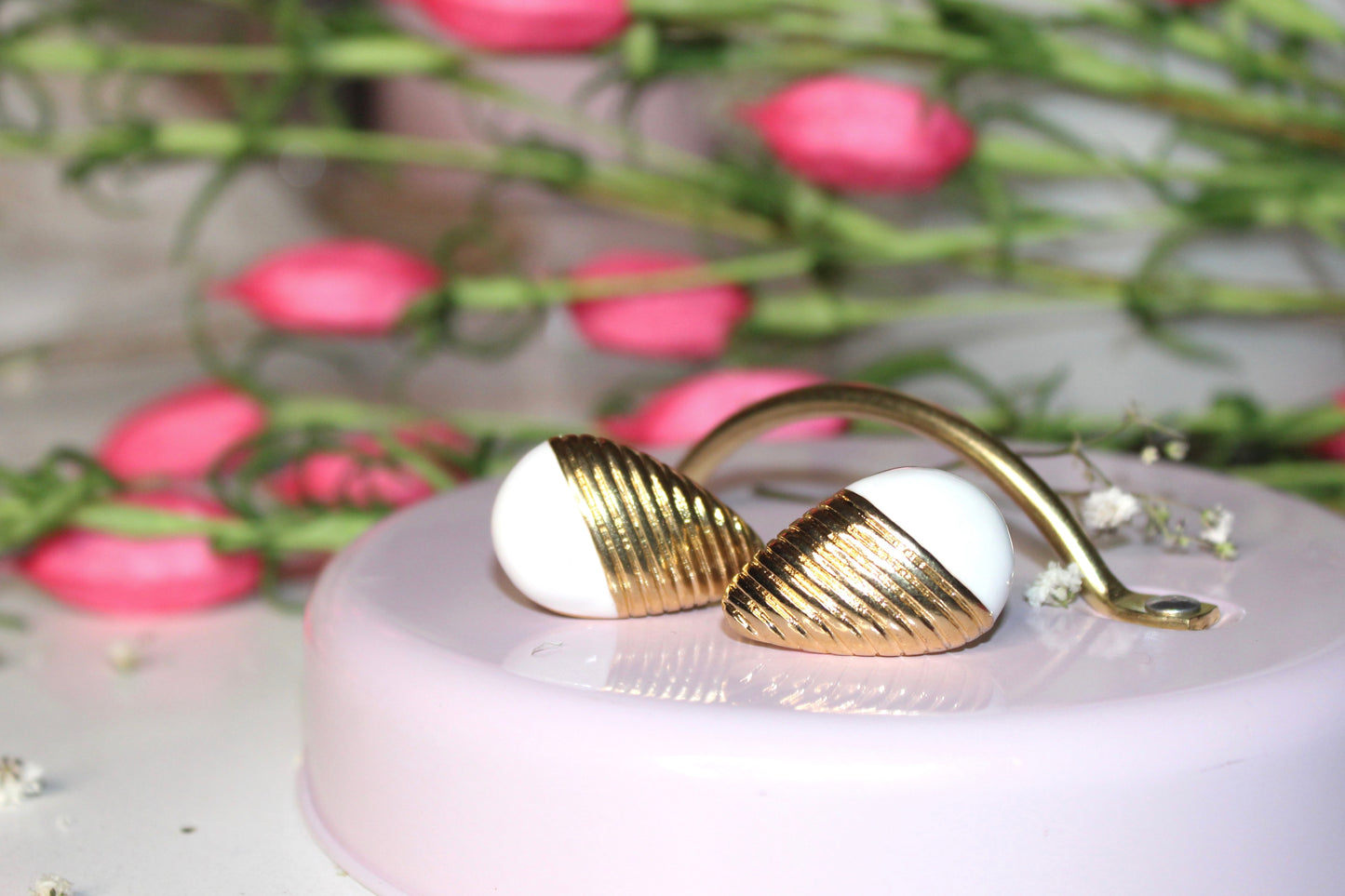 Modern Marble- Ear Clip