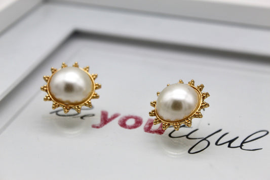 Sunflower Pearl Button