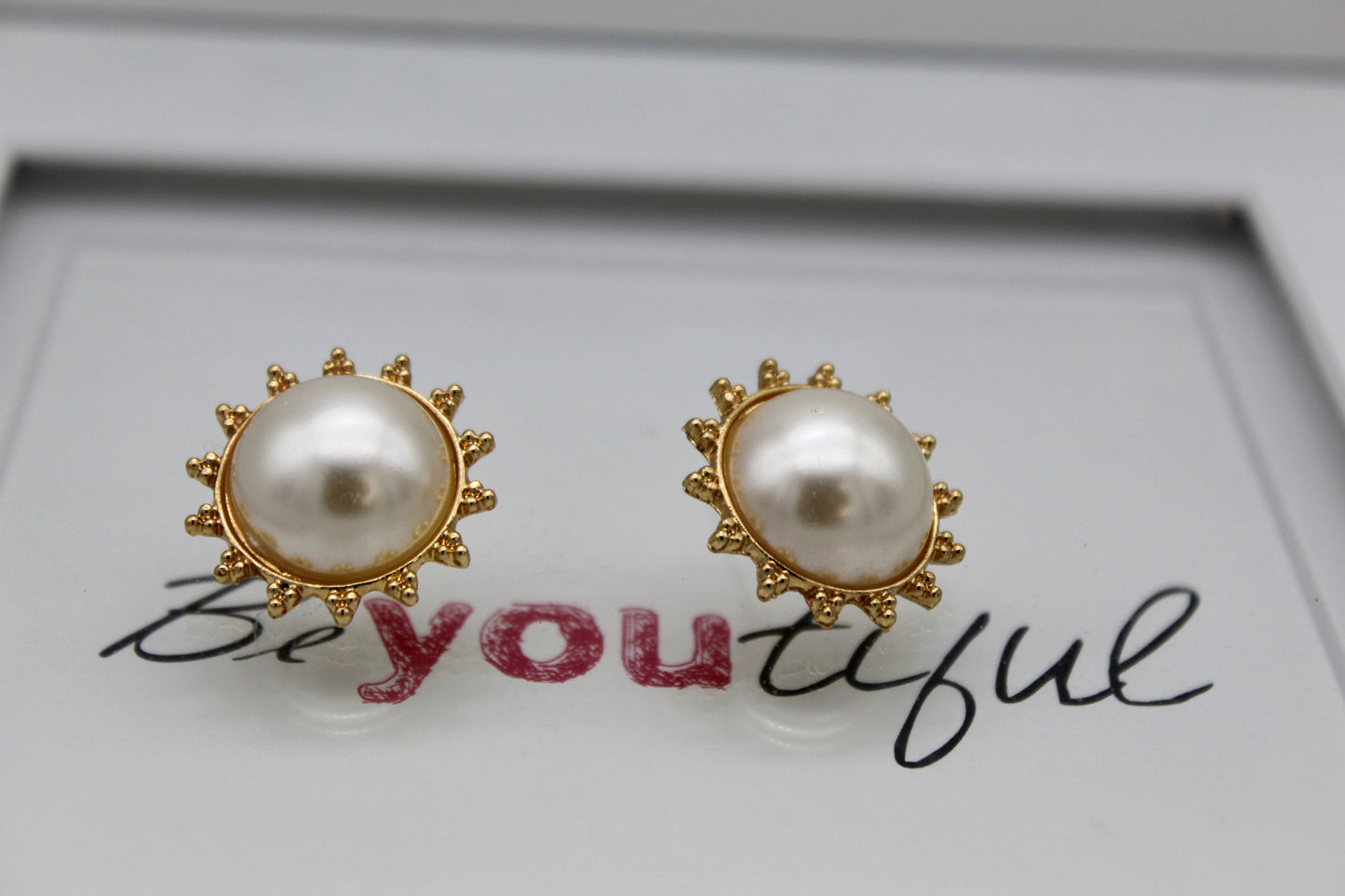 Sunflower Pearl Button